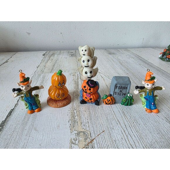 Vintage Halloween village ghost scarecrow tombstone pumpkin accessories set - Picture 1 of 5
